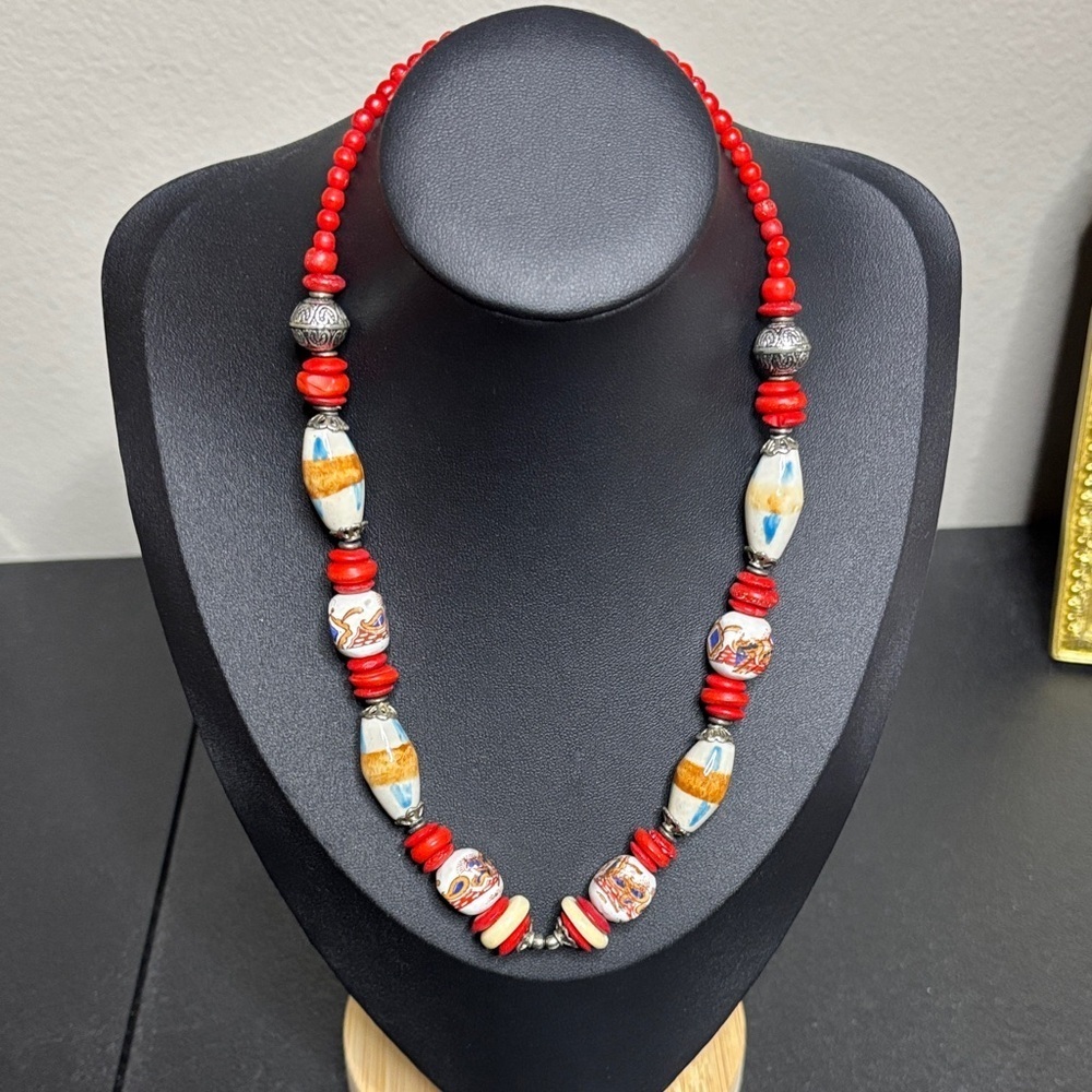 Vintage Hand Painted Ceramic Stone Beaded Boho Red White Necklace